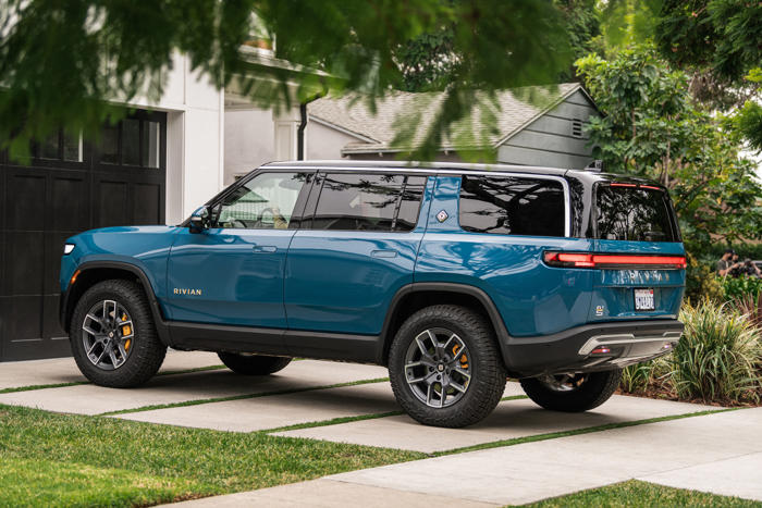 amazon, rivian ceo's recent move serves as a good reminder for investors