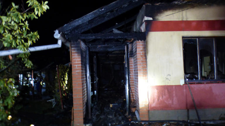 kimenekült égő házából egy kondorosi férfi, de visszament a lángokat oltani és meghalt