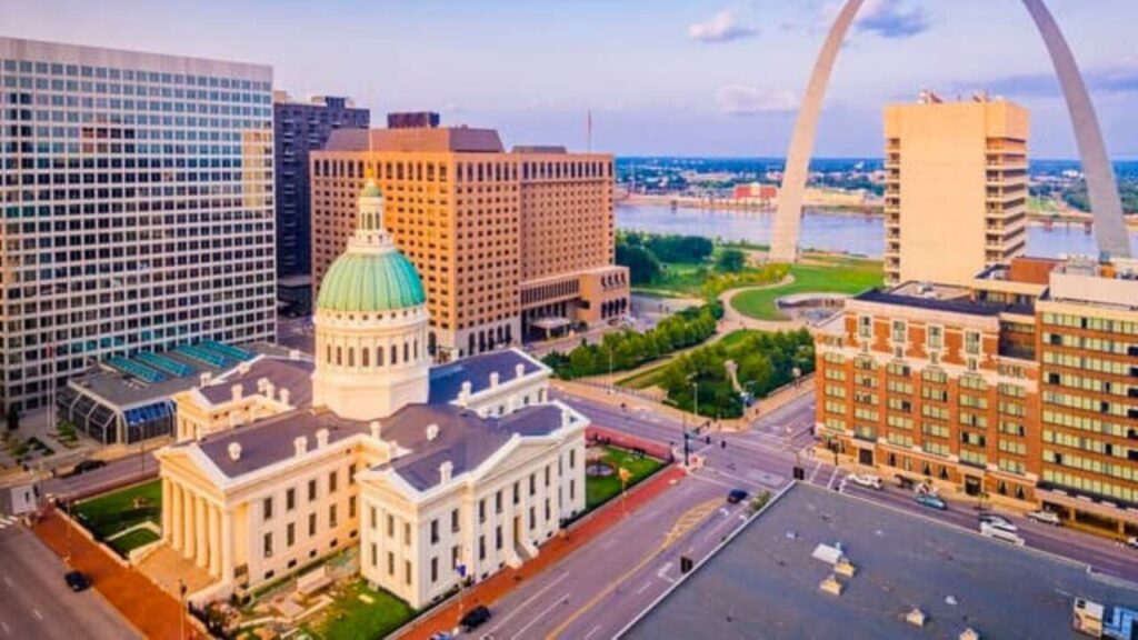 <p>St. Louis, <a href="https://sparknomad.com/things-to-do-in-jefferson-city-mo/">Missouri</a>, became one of the most dangerous cities in the world, with a death ratio of 61 per 100,000. Although it’s generally safe to walk around downtown even after dark, we advise against it, especially if you go out alone. </p><p>Be vigilant when in metropolitan areas like Delmar Boulevard. If you want to be somewhere safe, The Hill, Soulard, and Central West End are your best bets. </p>