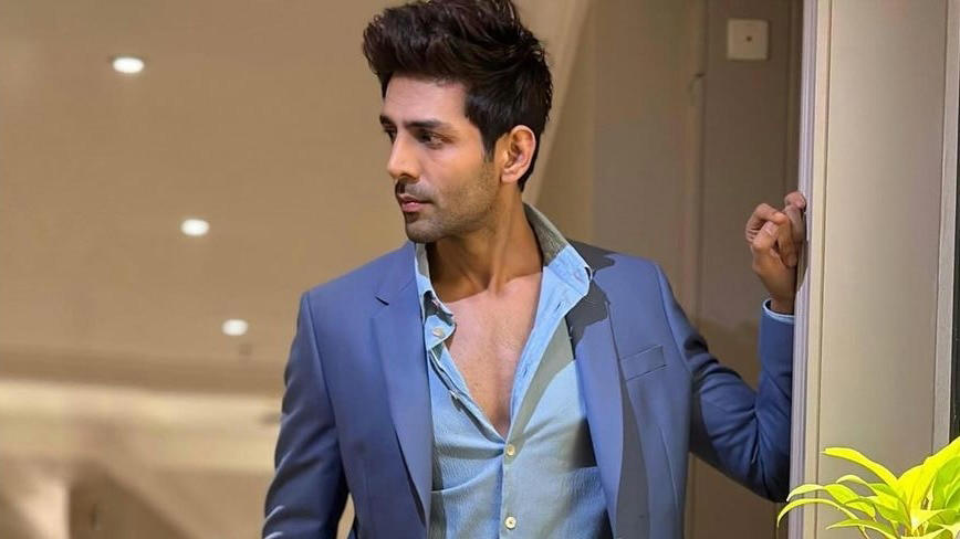 kartik aaryan on early struggle: used to live with 12 guys in a flat
