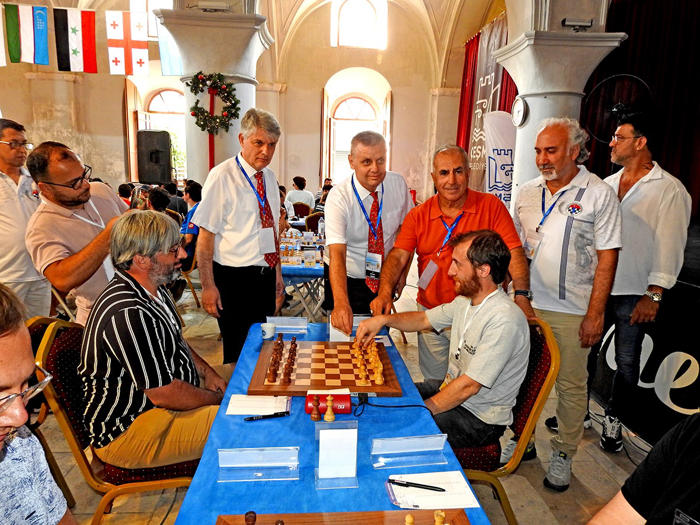 çeşme 10. uluslararası açık satranç turnuvası başladı
