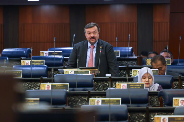 amir hamzah's diesel subsidy rationalisation explanation sets off heated debate in dewan rakyat