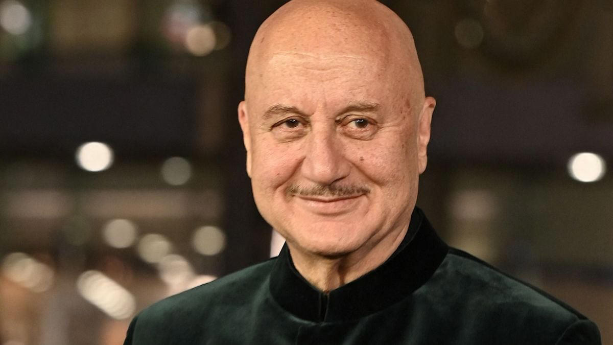 anupam kher thanks mumbai police after two arrested in connection with burglary at his office