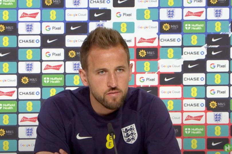 gary lineker responds to stinging harry kane jibe after foul-mouth england criticism