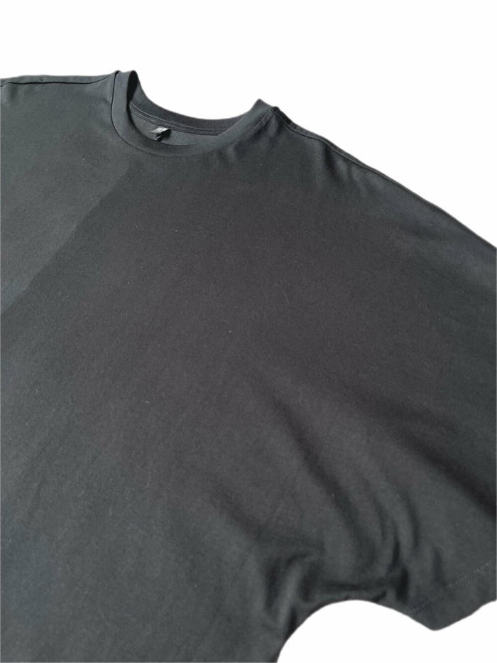 「オジサン、またそのtシャツ」と言われない、重ね着専用1500円tシャツで脱マンネリ