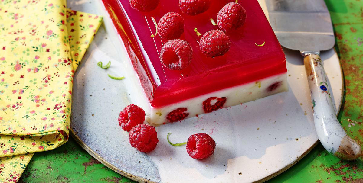 coconut and raspberry layered jelly for summer barbecues