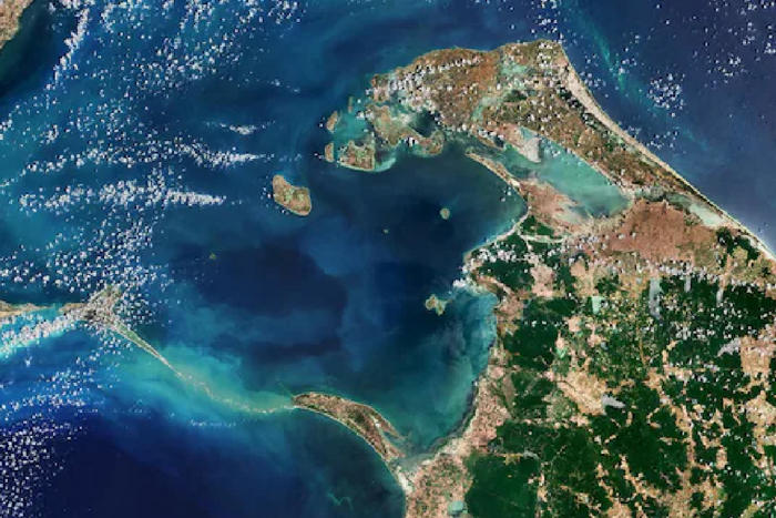 european space agency captures stunning photo of ram setu from space