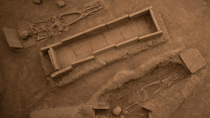 kolejne odkrycie w egipcie. archeolodzy znaleźli 33 starożytne grobowce