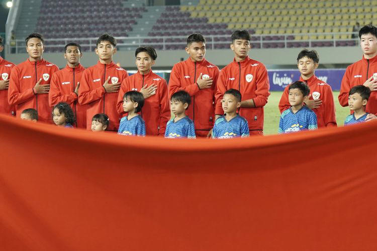 hasil asean cup u-16 2024 - indonesia gilas filipina 3-0, nova arianto bak rubah kecil