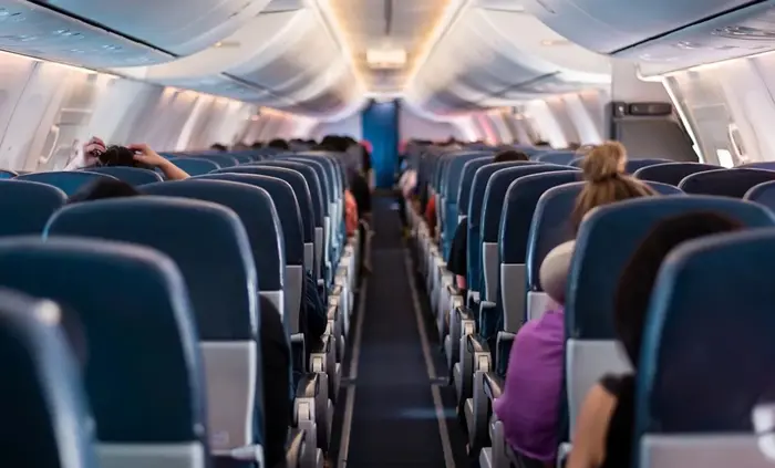 φοβάστες τις πτήσεις; δείτε ποια είναι η καλύτερη θέση στο αεροπλάνο
