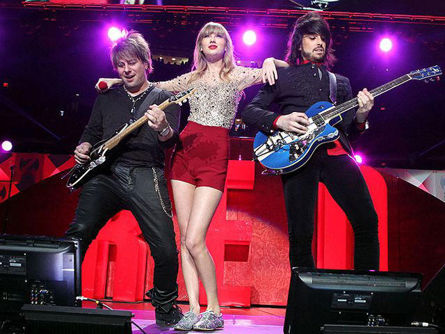 some of taylor swift's band members and backup singers have been by her side for decades — meet the musicians