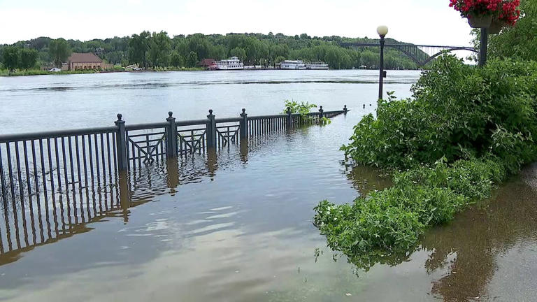 Mississippi River flooding starts, worst yet to come