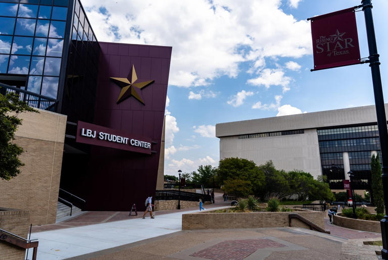 The space in between the LBJ student center and the Alkek Library is usually one of the busiest places on campus, and yet it is relatively empty on the first day of the fall semester in San Marcos on August 24, 2020.