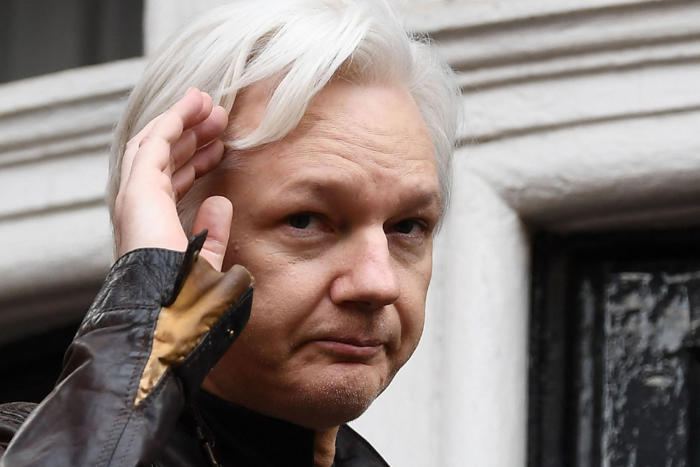 wikileaks kertoo perustajansa assangen vapautuneen vankeudesta – oikeusasiakirjojen mukaan aikoo tunnustaa syyllisyytensä vapauttaan vastaan