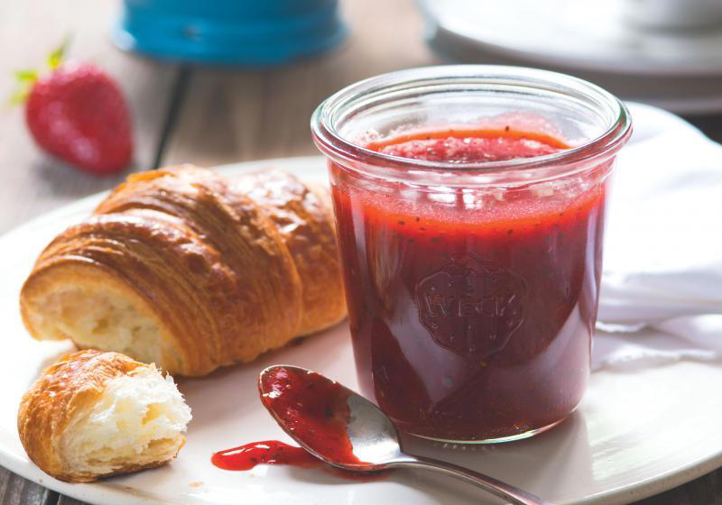 jaký je rozdíl mezi marmeládou a džemem? doma žádný, v legislativě zásadní. vy si můžete uvařit obojí