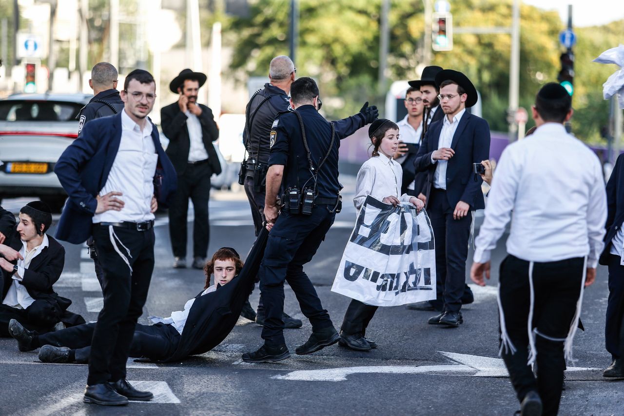 Israel’s Army Must Start Drafting Ultra-Orthodox, High Court Rules