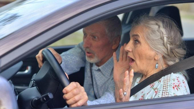 les automobilistes de plus de 70 ans bientôt obligés de faire contrôler leur vue pour garder leur permis ?