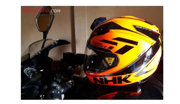 jarang yang sadar, berikut tips pakai helm yang benar menurut ahli safety riding