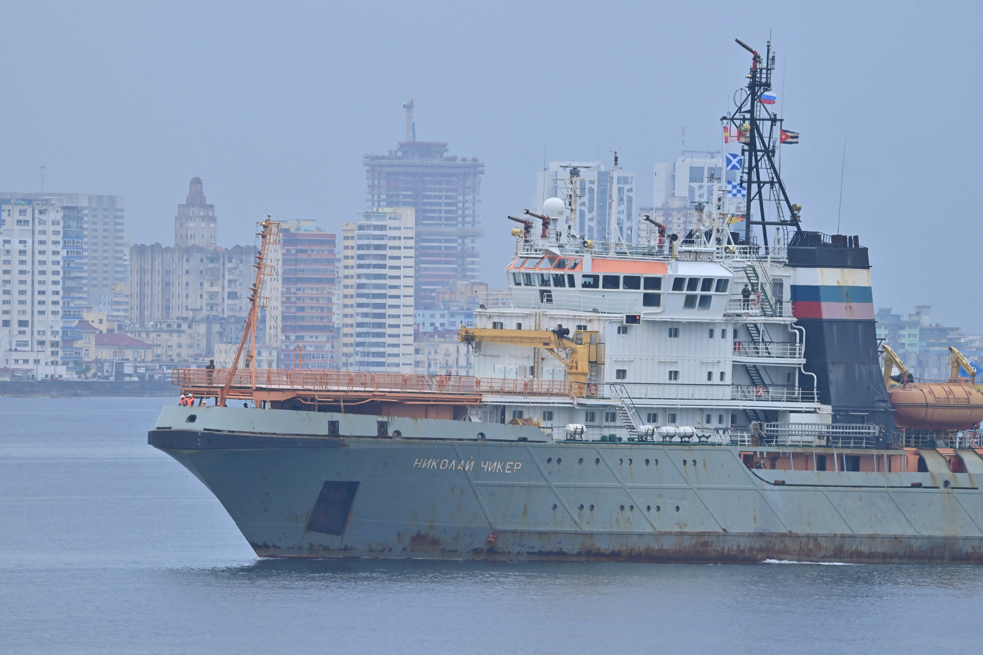 Морской буксир малый таймыр. Где сейчас чикер судно находится. Сбс чикер. Сбс чикер уходит в поход. Где сейчас чикер судно находится.
