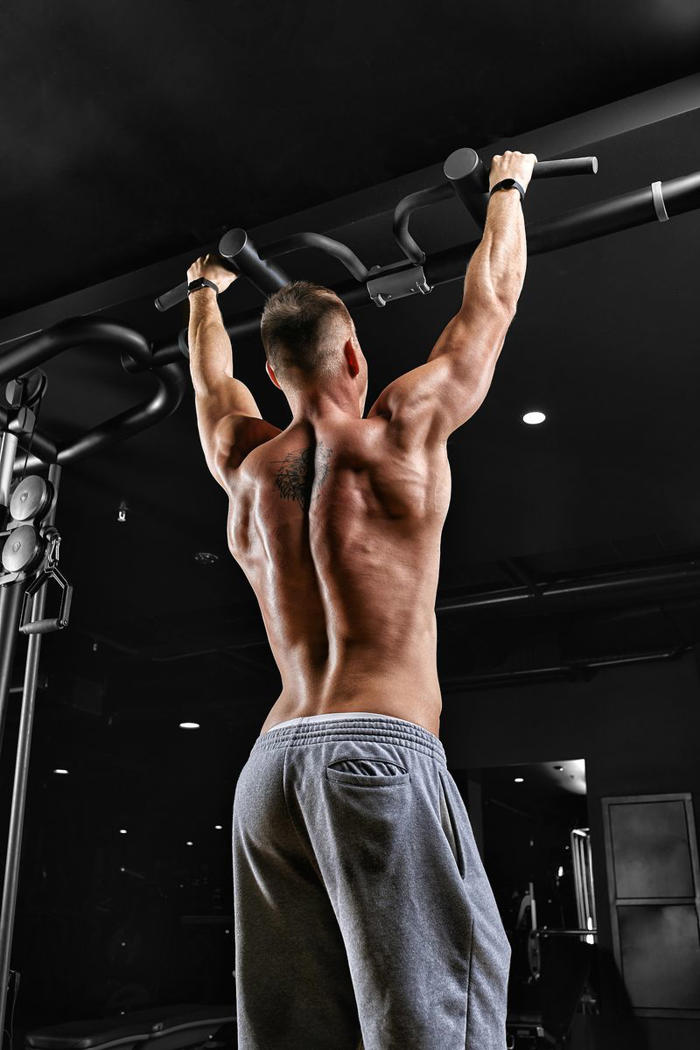 new research says training your muscles at a full stretch could enhance gains