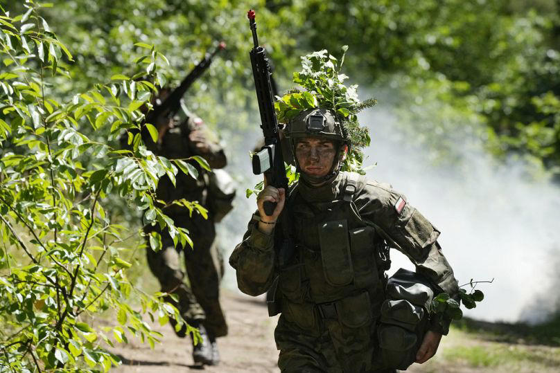 rusya'nın ukrayna işgali, polonya'da gönüllü asker sayısını arttırdı