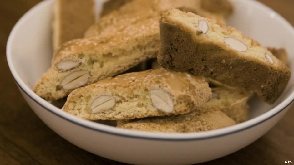 Cantuccini – crunchy and delicious