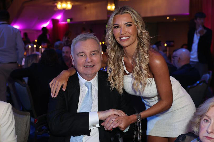 eamonn holmes opens up about 'operation that went wrong' in emotional tric awards speech