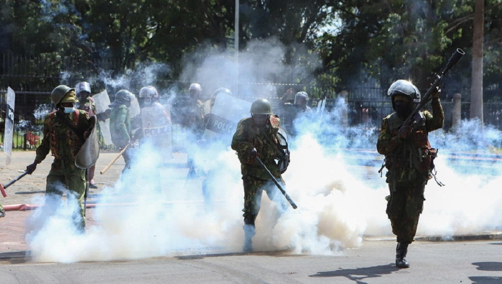 κένυα: τουλάχιστον 30 οι νεκροί των αντικυβερνητικών διαδηλώσεων