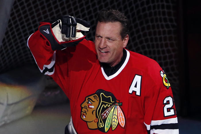 roenick gets into hockey hall of fame after a lengthy wait. 2024 class includes 2 us women's players