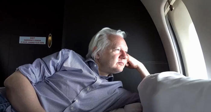 julian assange est un homme libre, le fondateur de wikileaks va pouvoir rentrer en australie