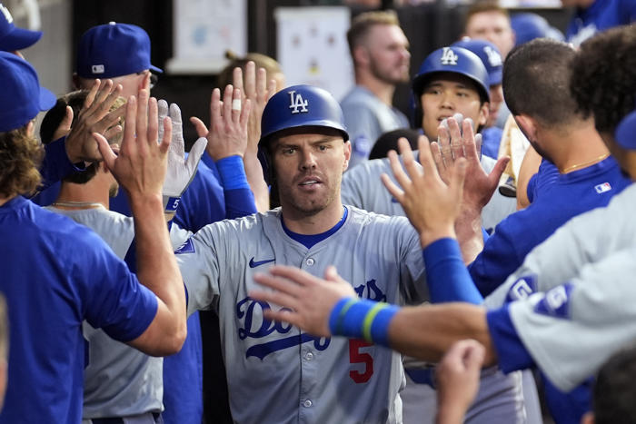 shohei ohtani hits nl-leading 24th homer as the dodgers top the lowly white sox 4-3