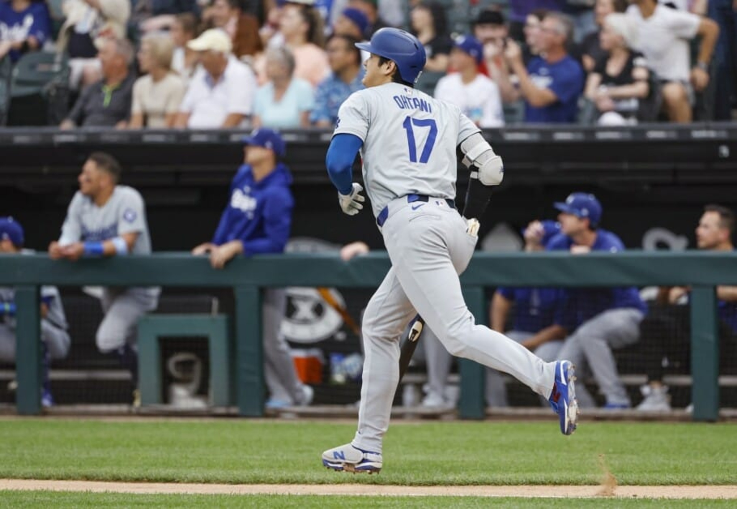 Shohei Ohtani Leads Offense, Dodgers Bullpen Shuts Down White Sox