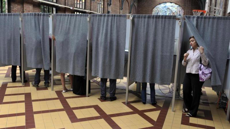 elections 2024 : des mauvais bulletins de vote électronique présentés à des milliers d’électeurs