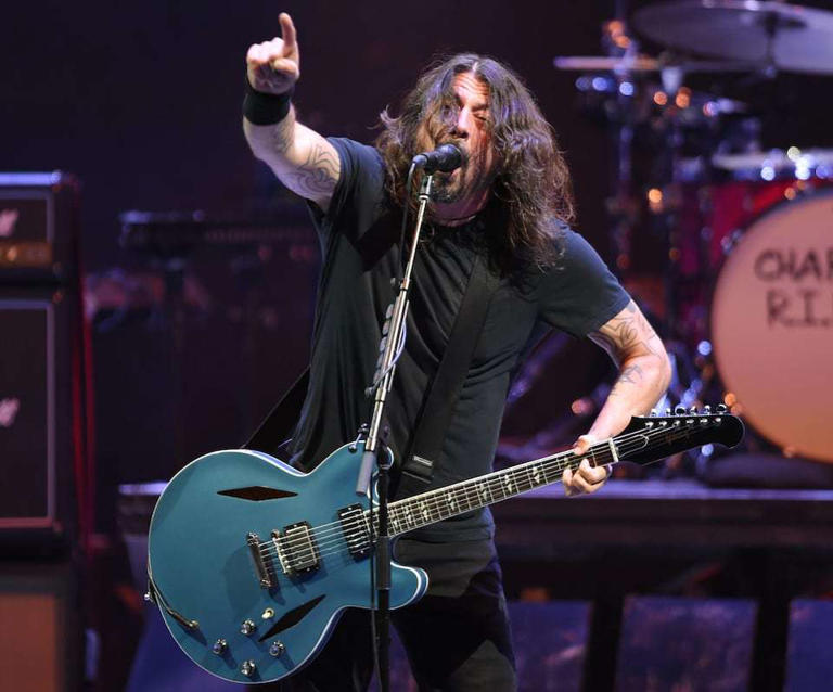 Dave Grohl performs with the Foo Fighters at the St. Josephs Health Amphitheater at Lakeview, Syracuse, N.Y., Wednesday Sept. 15, 2021. Scott Schild | sschild@syracuse.com
