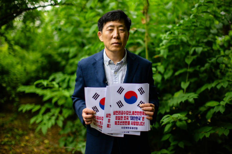 the n. korean defector flying propaganda balloons to topple kim