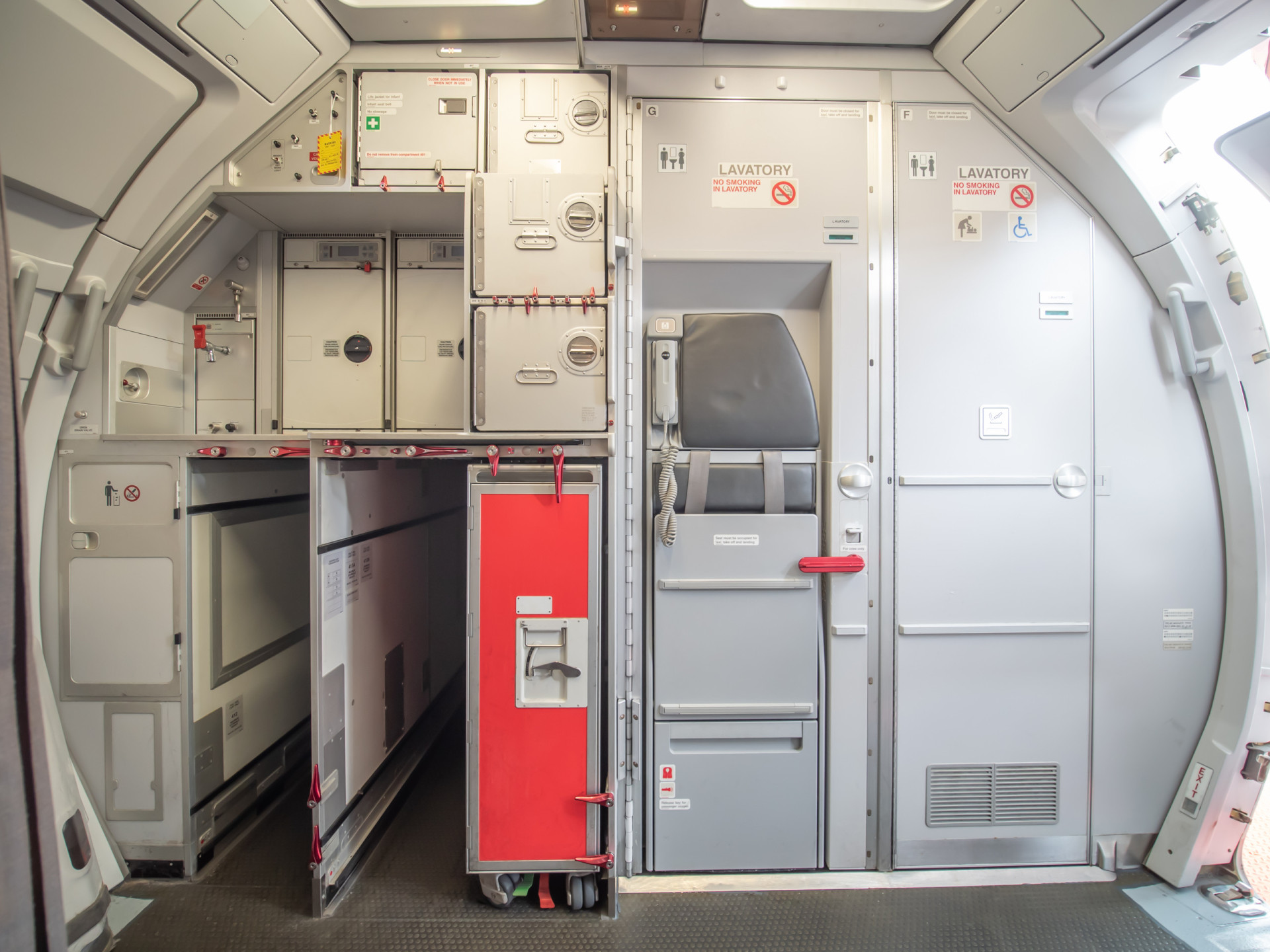 <p>The galley is the aircraft's small kitchen, where flight attendants prepare food, snacks, and beverages.</p><p><a href="https://www.msn.com/en-us/community/channel/vid-7xx8mnucu55yw63we9va2gwr7uihbxwc68fxqp25x6tg4ftibpra?cvid=94631541bc0f4f89bfd59158d696ad7e">Follow us and access great exclusive content every day</a></p>