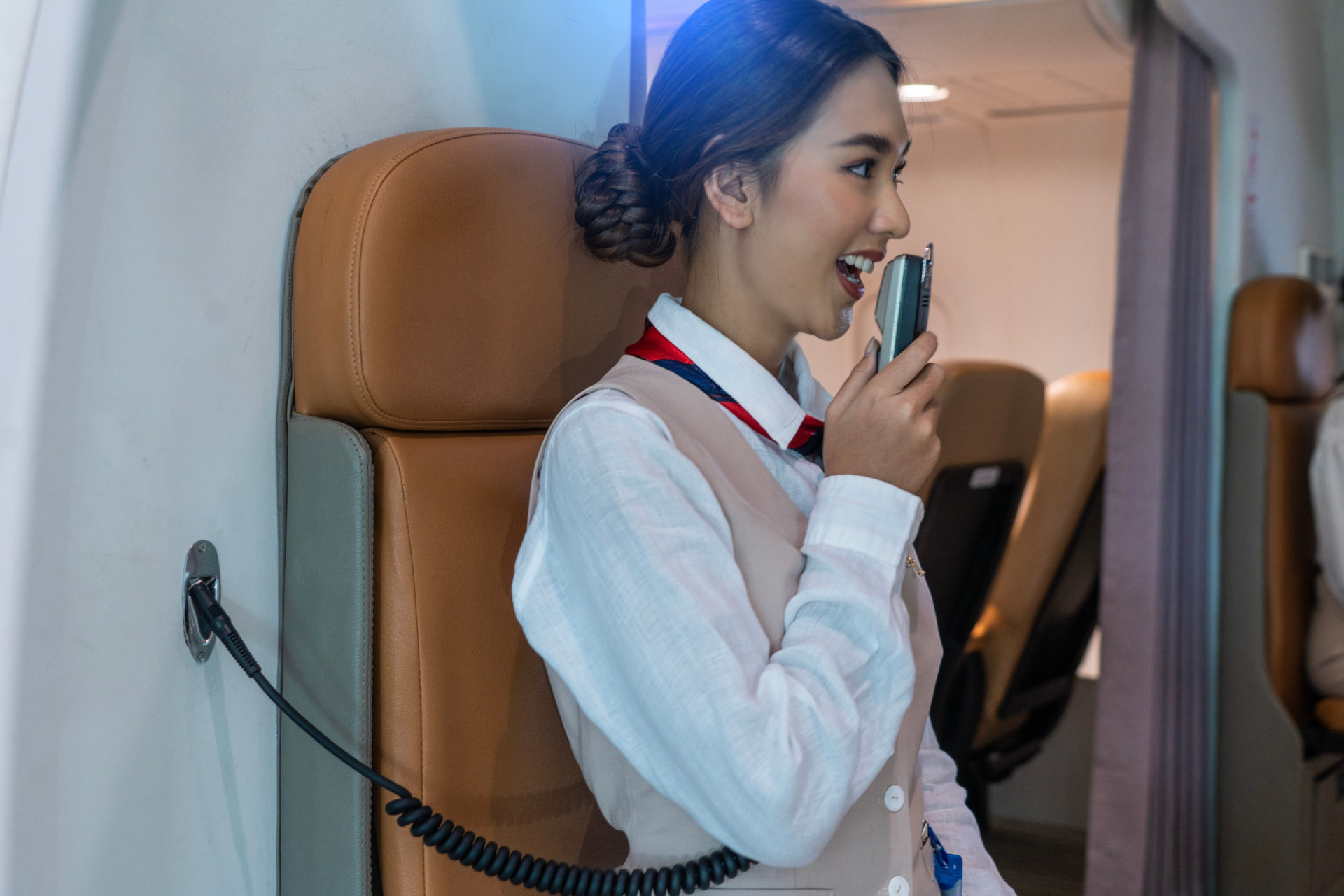 <p>This is the seat used by flight attendants during takeoff and landing. It may not be the safest seat on an airplane, but it makes it easy for flight attendants to jump to attention.</p><p>You may also like:<a href="https://www.starsinsider.com/n/491311?utm_source=msn.com&utm_medium=display&utm_campaign=referral_description&utm_content=732333en-us"> Gigs canceled for the strangest of reasons</a></p>