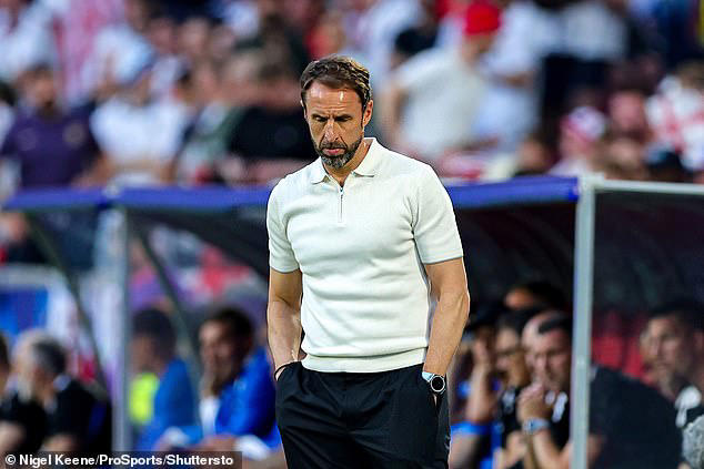 rio ferdinand names three players he claims will win euro 2024 for england if gareth southgate picks them to revive struggling side