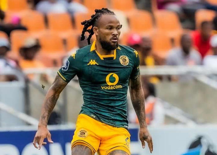kaizer chiefs international signs new contract
