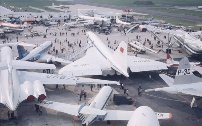 the spectacular rise and fall of the ‘communist concorde’