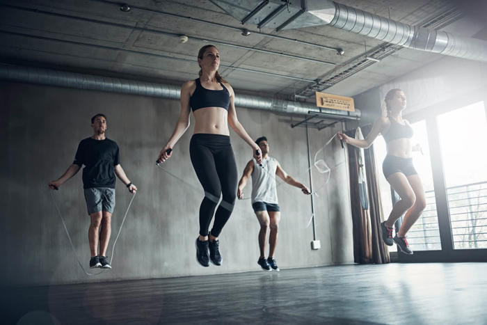 dal salto della corda al planche: gli esercizi per accelerare il metabolismo