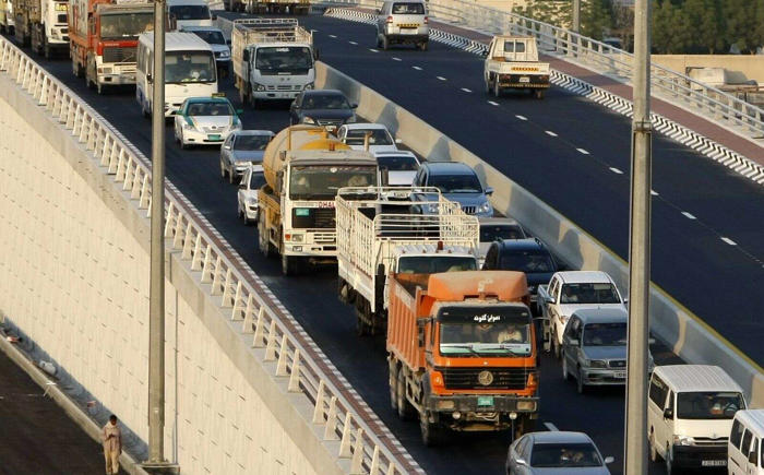 uae traffic woes: dubai motorists lose 33 hours in congestion in 2023