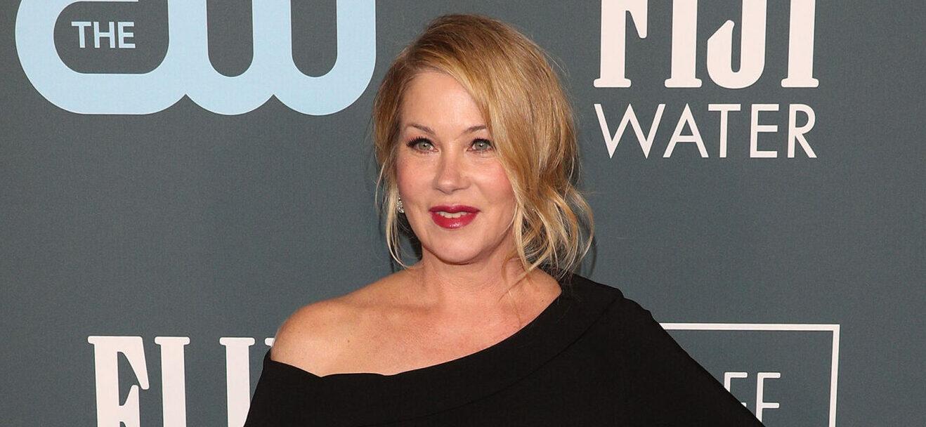 Christina Applegate Gets Emotional Addressing 13-Year-Old Daughter's ...