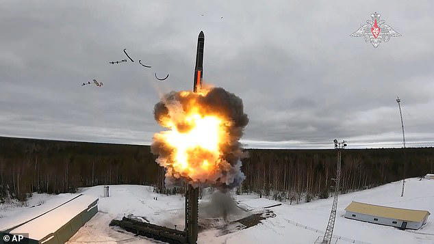 russia wheels out terrifying yars missiles in latest nuke drills