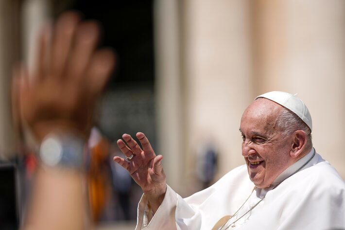 papa francisco alerta contra legalização das drogas e chama traficantes de ‘assassinos’