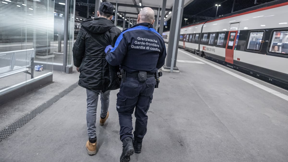 Neue Regeln Für Grenzkontrollen Im Schengen-Raum: Bundesrat Will Härter ...