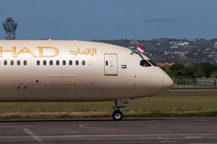 etihad airways launches direct flights to bali