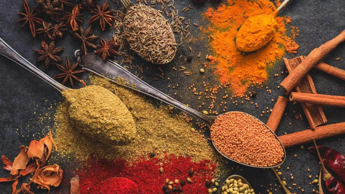 adding these 9 spices to warm water may reverse insulin imbalance