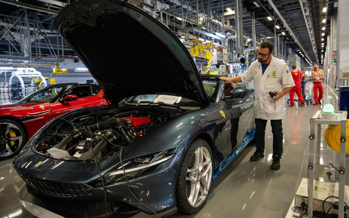 amazon, microsoft, ferrari to offer €7,000 subscription fee to replace electric car batteries