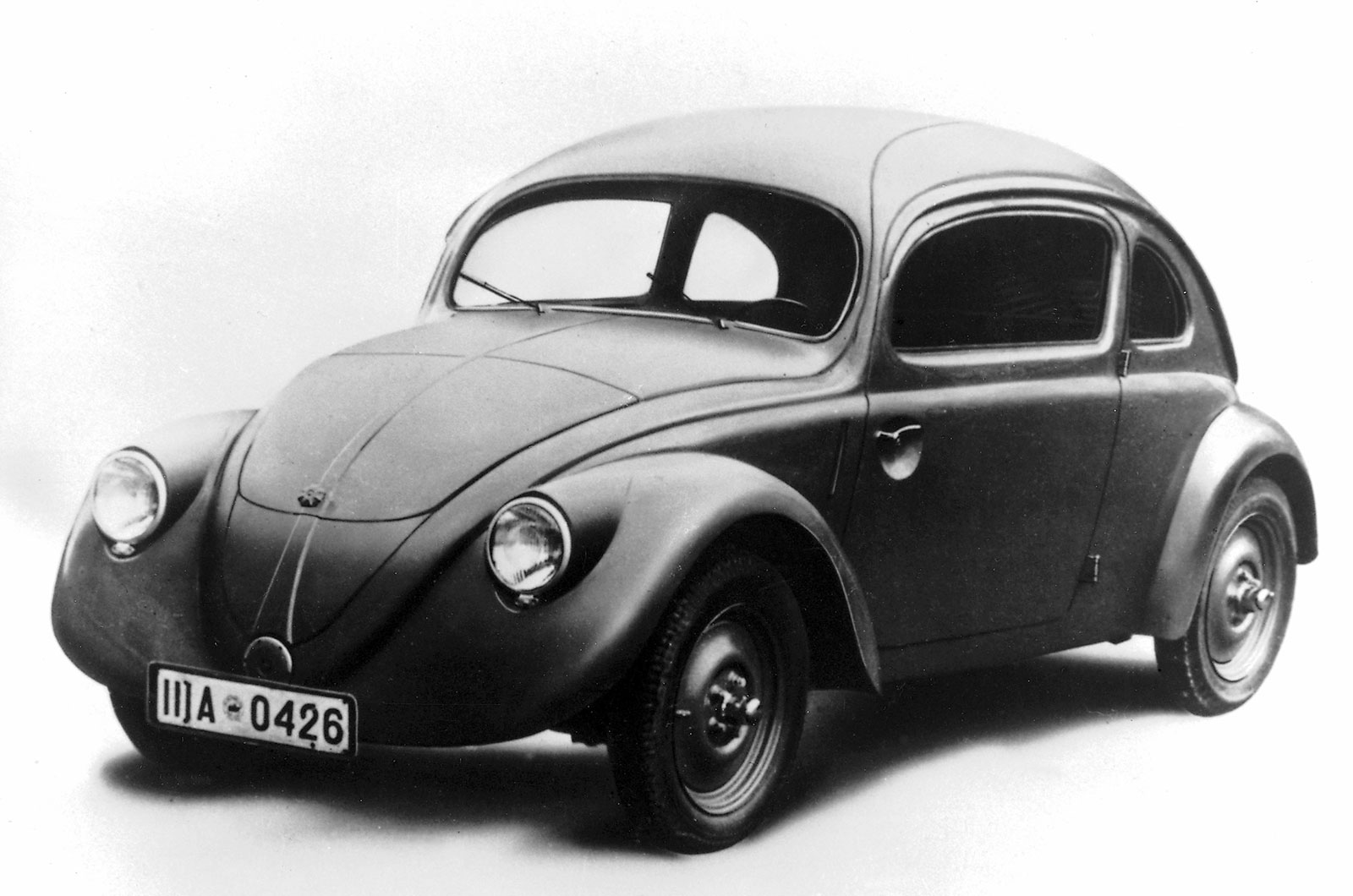 The first-ever cars of the world's most famous automakers